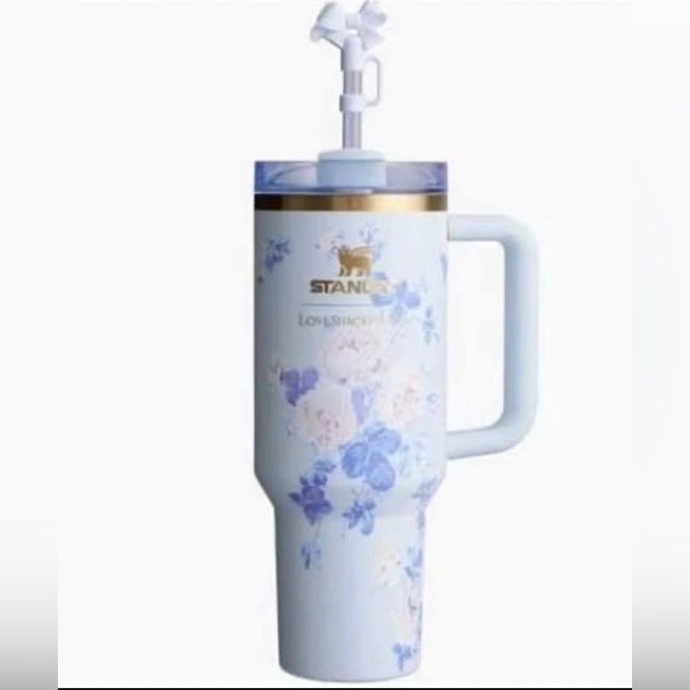 Stanley x Love shack Fancy 40 oz Everblooming Rosettes Quencher Blue AUTHENTIC
